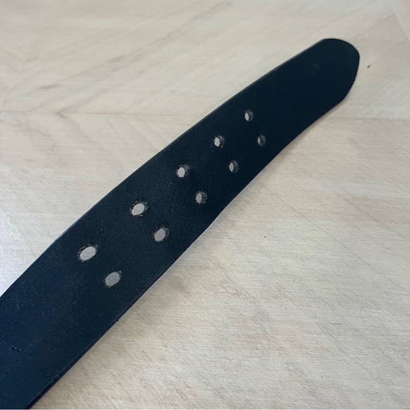 Perry Ellis Black Full Grain Cowhide Leather Belt Double Prong Brass Buckle 44 - Picture 5 of 11